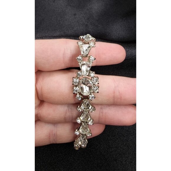 Vintage 1960s-1970s Rhinestone Bracelet With Triangular & Round Sparkling Stones - Picture 4 of 4